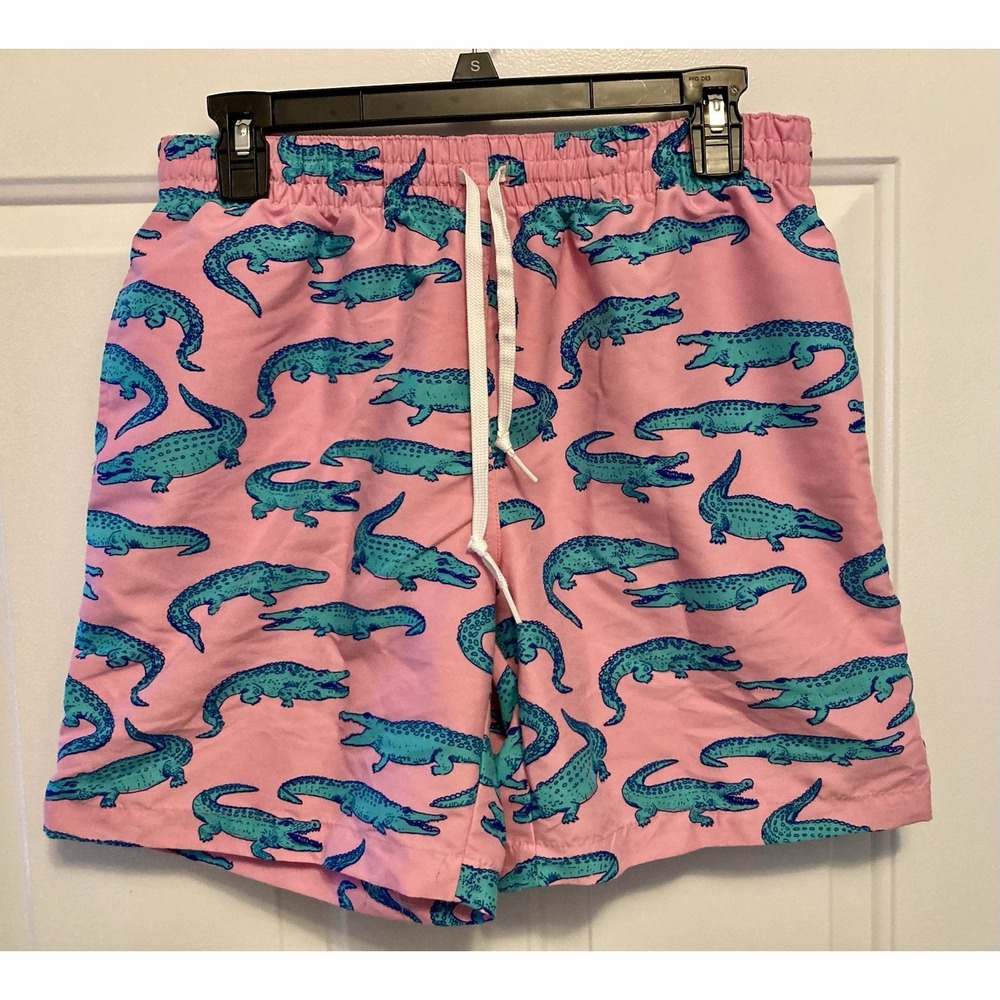 Chubbies Swim Trunks Men's Medium Pink Green Alligator Print 6.5" Beach Shorts‎